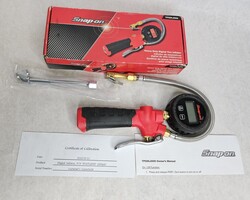 Snap-on TPGDL2000 Red Heavy Duty Digital Tire Pressure Gauge with Box 