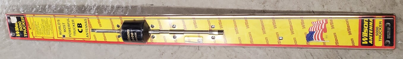 Wilson 5000 Trucker CB Antenna - 10" Shaft w/ 49" Whip - 305-550 - New Old Stock