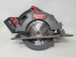 Milwaukee 2732-20 M18 FUEL 7-1/4" Circular Saw w/ 5.0 AH Battery