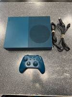 Microsoft Xbox One S 512 GB - 1681 w/ Controller & Cords