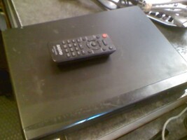 Sanyo Blu-ray player with remote