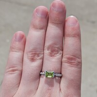  14KT White Gold Diamond 1.16CT Peridot East West Ring Band Size 8.75