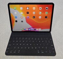 Apple A2013 Ipad Pro 64GB Wifi Cellular AT&T Locked with Keyboard Folio