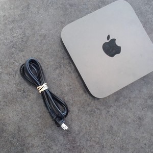 2018 Apple Mac mini  8GB 128GB SSD i3-8100B - A1993