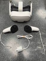 Meta Quest 3S - 128GB - w/ Controllers & Charger