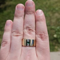 18K Yellow Gold Diamond Emerald Cigar Style Wide Band Men's Ring 9mm Size 8.5