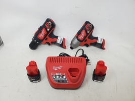 Milwaukee Tool Kit w/ 12V Impact Driver (2462-20) & 12V Drill/Driver (2407-20)