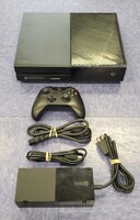 Microsoft 1540 - Xbox One - Video Game Console - 500GB - w/ Cords & Controller