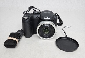 Kodak Pixpro AZ252 25x Wide Angle Zoom Digital Camera