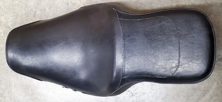 2005 Harley-Davidson Dyna FXDL Super Glide Low Rider Motorcycle Seat