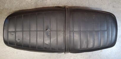 1978 Kawasaki KZ400 Seat