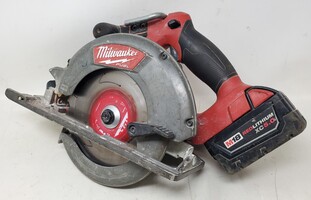 Milwaukee 2730-20 M18 18V 6-1/2" Cordless Circular Saw w/ Battery