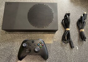 Microsoft Xbox Series S 1tb w/ Controller, Power Cord & HDMI - 1883