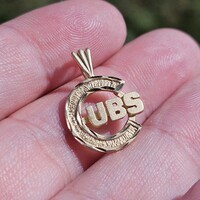 14K Yellow Gold Cubs Logo Pendant Charm 14mm Diameter 1.50 Grams
