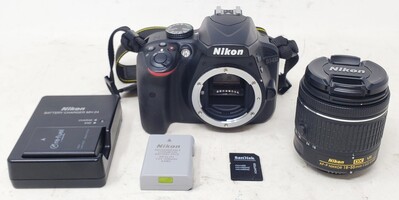 Nikon D3400 N1510 DSLR Camera 722 Shutter Count w/ Nikon Nikkor 18-55mm Lens