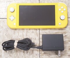 Nintendo Switch Lite HDH-001 Handheld Console - 32GB - w/ Charger - Yellow