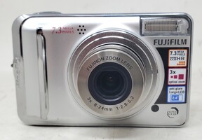 Fujifilm FinePix A700 7.3 Megapixel Compact Camera