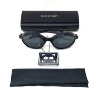 Burberry Black Oval Polarized B4141 3001/87 54-21-135 Sunglasses w/ Case - Italy