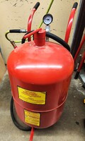 Central Pneumatic Pressurized Abrasive Blaster - Sandblaster