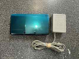 Nintendo 3DS Handheld Gaming Console w/ Charger - ctr-001(USA)