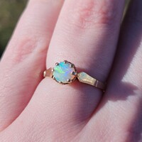 14K Yellow Gold 8 Prong Set Opal Solitaire Vintage Cathedral Ring Size 6.5