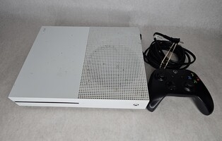 Microsoft Xbox One S Slim Model 1681 500GB Console with Controller 