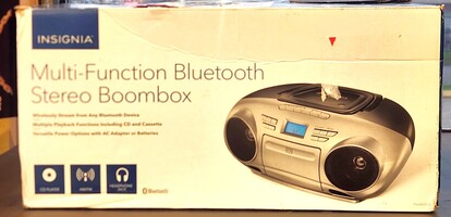 Insignia AM/FM Radio Portable CD Boombox With Bluetooth - Silver (NS-BBBT20)
