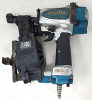 Makita 1-3/4" Pneumatic Coil Roofing Nailer - (70-120PSIG) - Model AN454