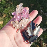 Set of 2 Lisner Flower Brooch Brooches Pink Clear Gray Black