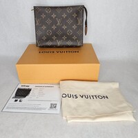 Louis Vuitton Monogram Toiletry 19 Pouch Toilette Purse Handbag with Box