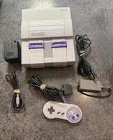 Super Nintendo Gaming Console - SNES - SNS-001 w/ Cords & Controller
