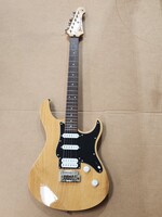 Yamaha Pacifica Electric Guitar - Pac412v  