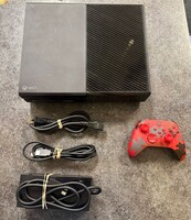 Microsoft XBOX ONE - 500GB -1540 w/ Controller & Cords