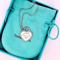  Tiffany & Co. Return to Tiffany Blue Heart Enamel Pendant Silver Necklace