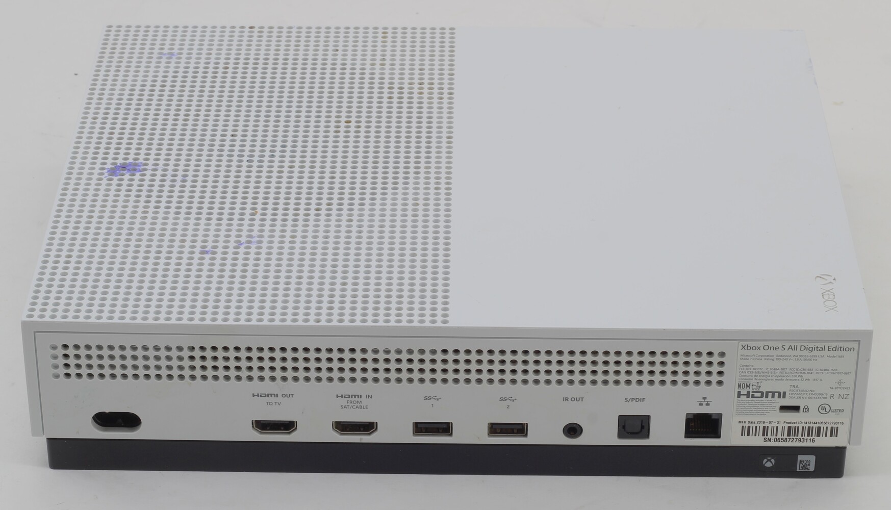 Microsoft XBOX One S 1TB Model 1681 Slim w/ Controller Power Cord HDMI