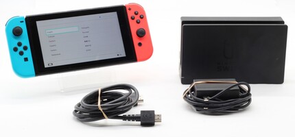 Nintendo Switch Hac-001-01 with Joycons, Dock, HDMI and Charger