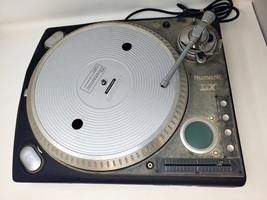 Numark TTX1 Quartz Direct Drive Turntable Missing Needle Powers on & Spins