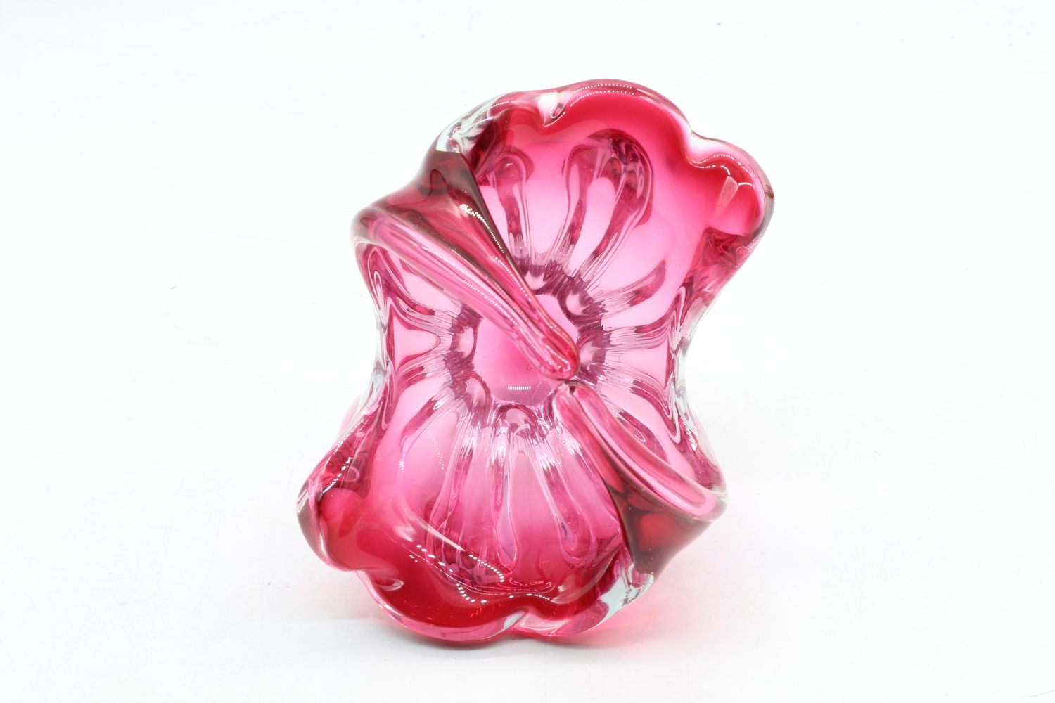 Chribska Glassworks Decorative 6.5in Collectible Basket (Cranberry)