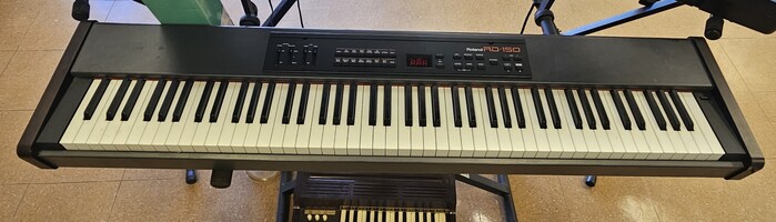 Roland RD-150 88 Key Digital Stage Piano Keyboard Synthesizer 