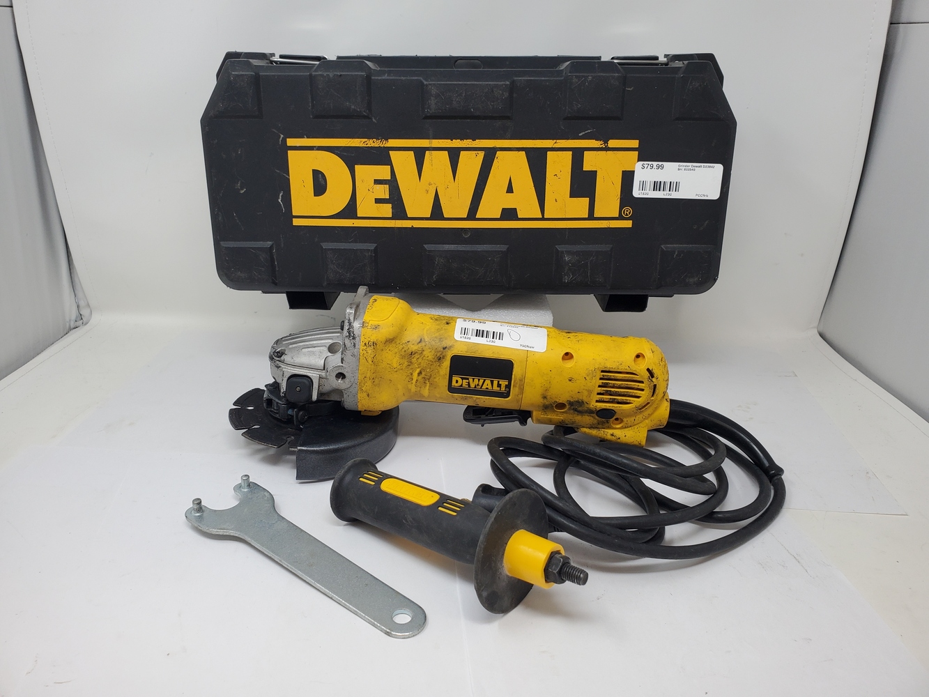 DeWalt D28402 120V 4 1 2