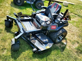 Toro 60 in. (152 cm) TITAN MAX Zero Turn Mower Lawn Mower