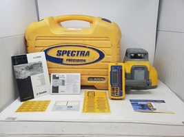 Spectra Precision LL300N w/ HL450 Receiver & Alkaline Battery in Case