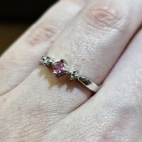  10K White Gold Pink Ice Diamond 3 Stone Cocktail Fashion Ring 1.7 Grams Size 7 