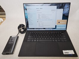 Dell XPS 15 Laptop w/charger