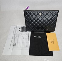 Chanel Quilted Lambskin Black Classic Zipped Pouch with Dustbag