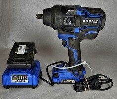 Kobalt KXIW 124B-03 1/2 Inch Brushless Impact Wrench with 2 Batteries Charger