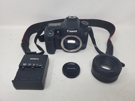 Canon EOS 70D DS126411 Digital Camera w/ Canon EF 50mm Lens & Charger