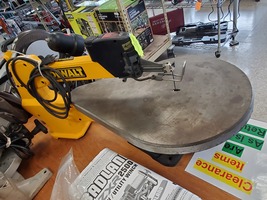 DEWALT 20" Variable-Speed Scroll Saw DW788