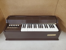 Vintage Magnus Electric Chord Organ Model 391 - Made In USA