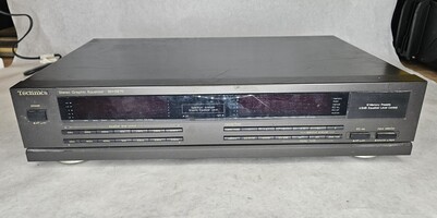 Technics SH-GE70 Stereo Equalizer Spectrum Analyzer with Cord